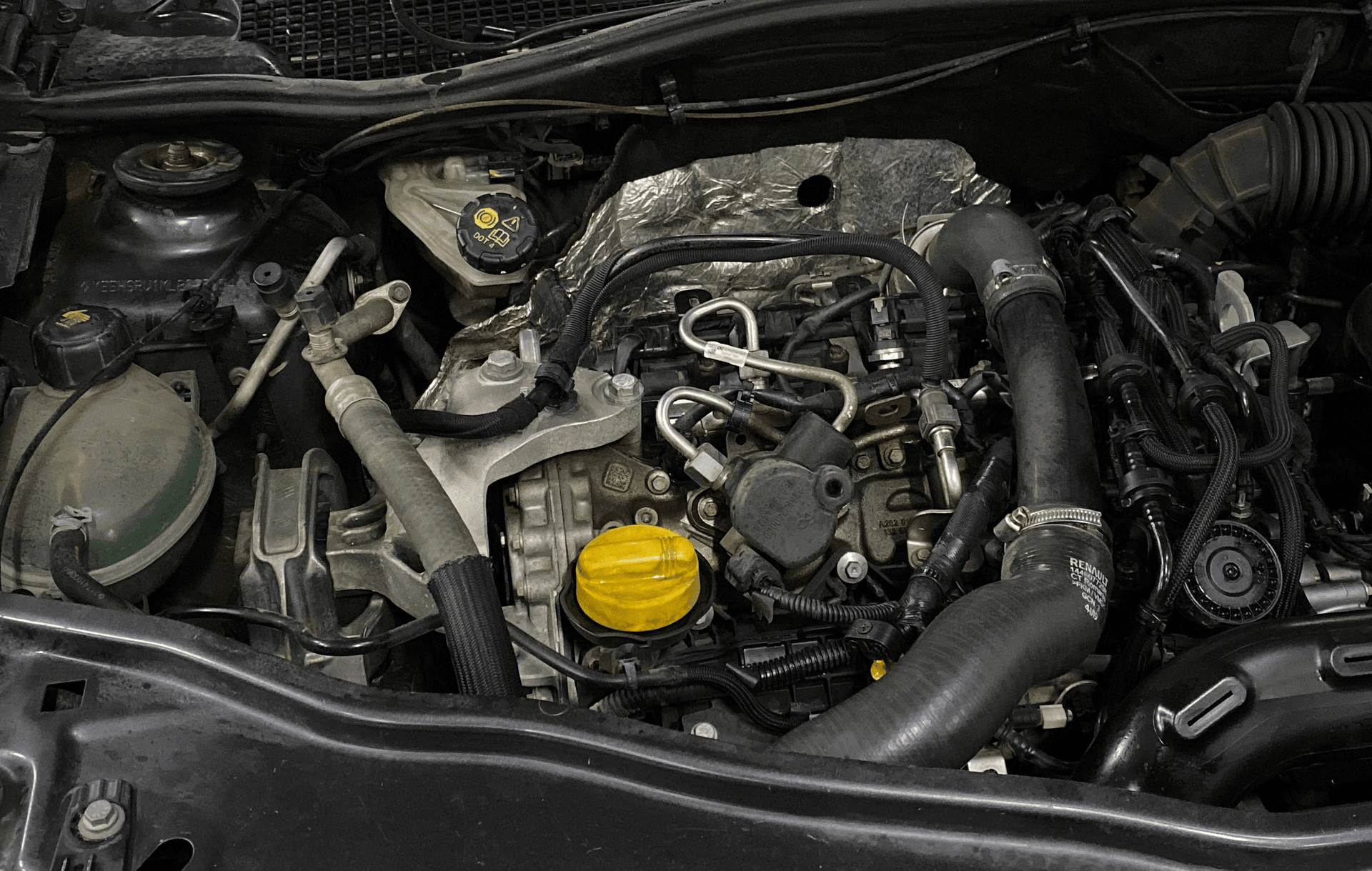 View 2021 Renault Duster 1.3L Turbo Petrol RXZ CVT Image 26 Used 2021 Renault Duster 1.3L Turbo Petrol RXZ CVT Image 26