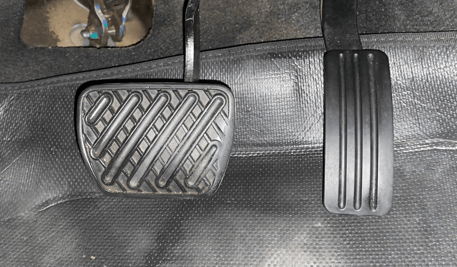 View 2021 Renault Duster 1.3L Turbo Petrol RXZ CVT Image 29 Used 2021 Renault Duster 1.3L Turbo Petrol RXZ CVT Image 29