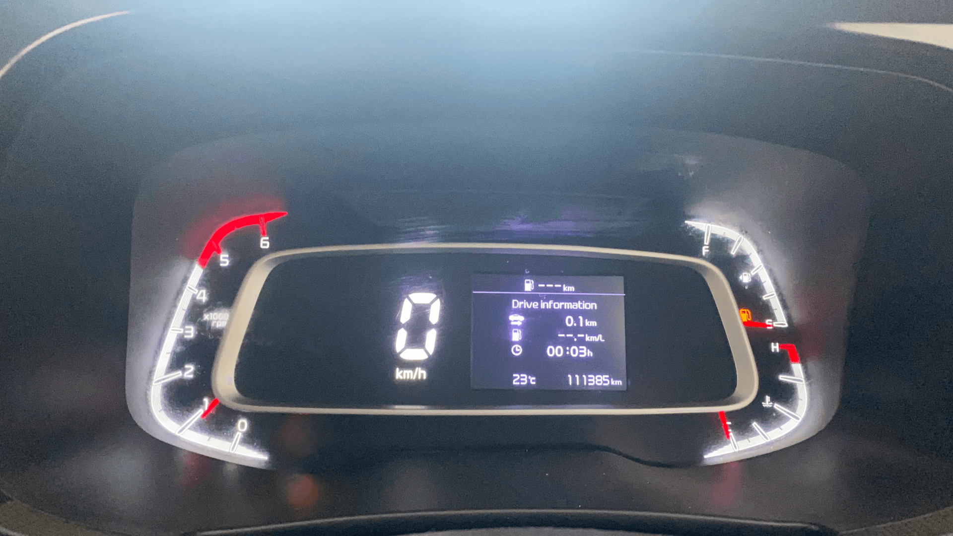 View 2023 Kia Sonet HTK Plus Diesel Image 35 Used 2023 Kia Sonet HTK Plus Diesel Image 35
