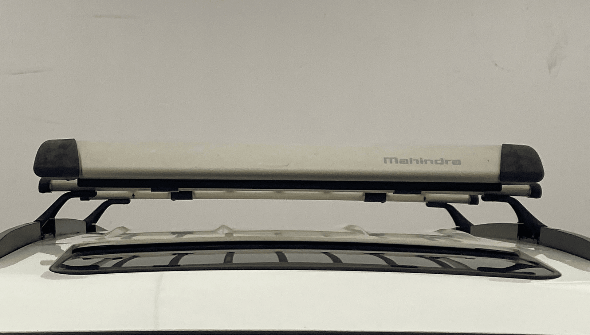 View 2017 Mahindra XUV500 W9 AT Image 36 Used 2017 Mahindra XUV500 W9 AT Image 36