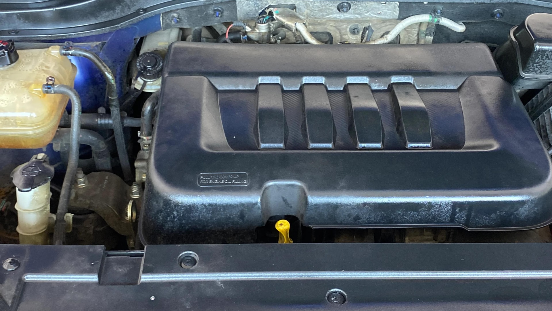 View 2022 Mahindra XUV700 MX Petrol 5 STR Image 27 Used 2022 Mahindra XUV700 MX Petrol 5 STR Image 27