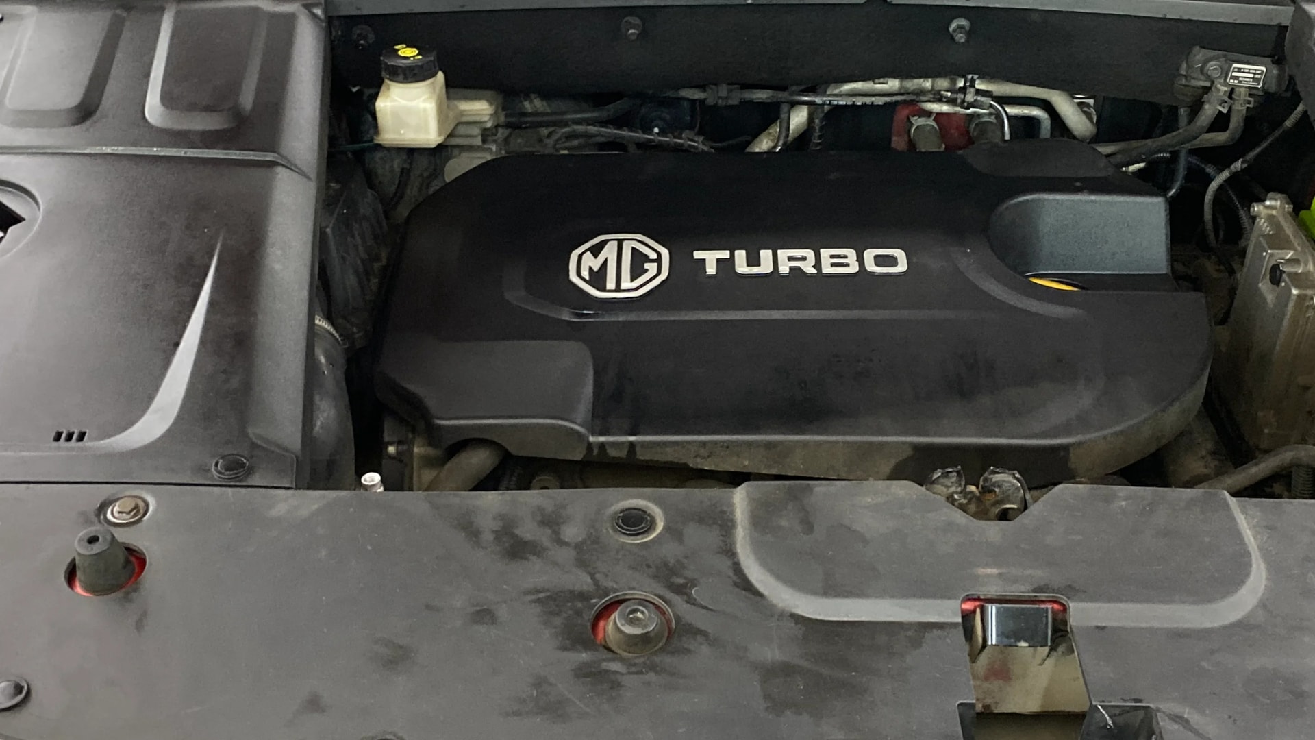 View 2019 MG Hector Sharp Diesel Image 4 Used 2019 MG Hector Sharp Diesel Image 4