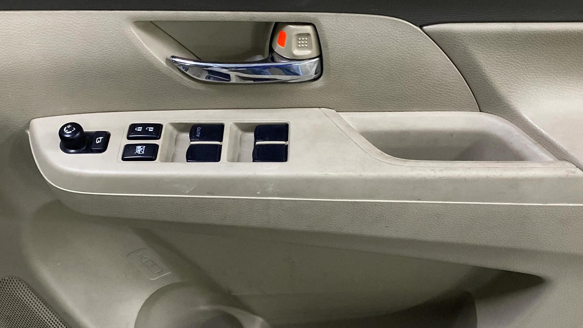 View 2024 Maruti Suzuki 1000 Base Variant Image 33 Used 2024 Maruti Suzuki 1000 Base Variant Image 33