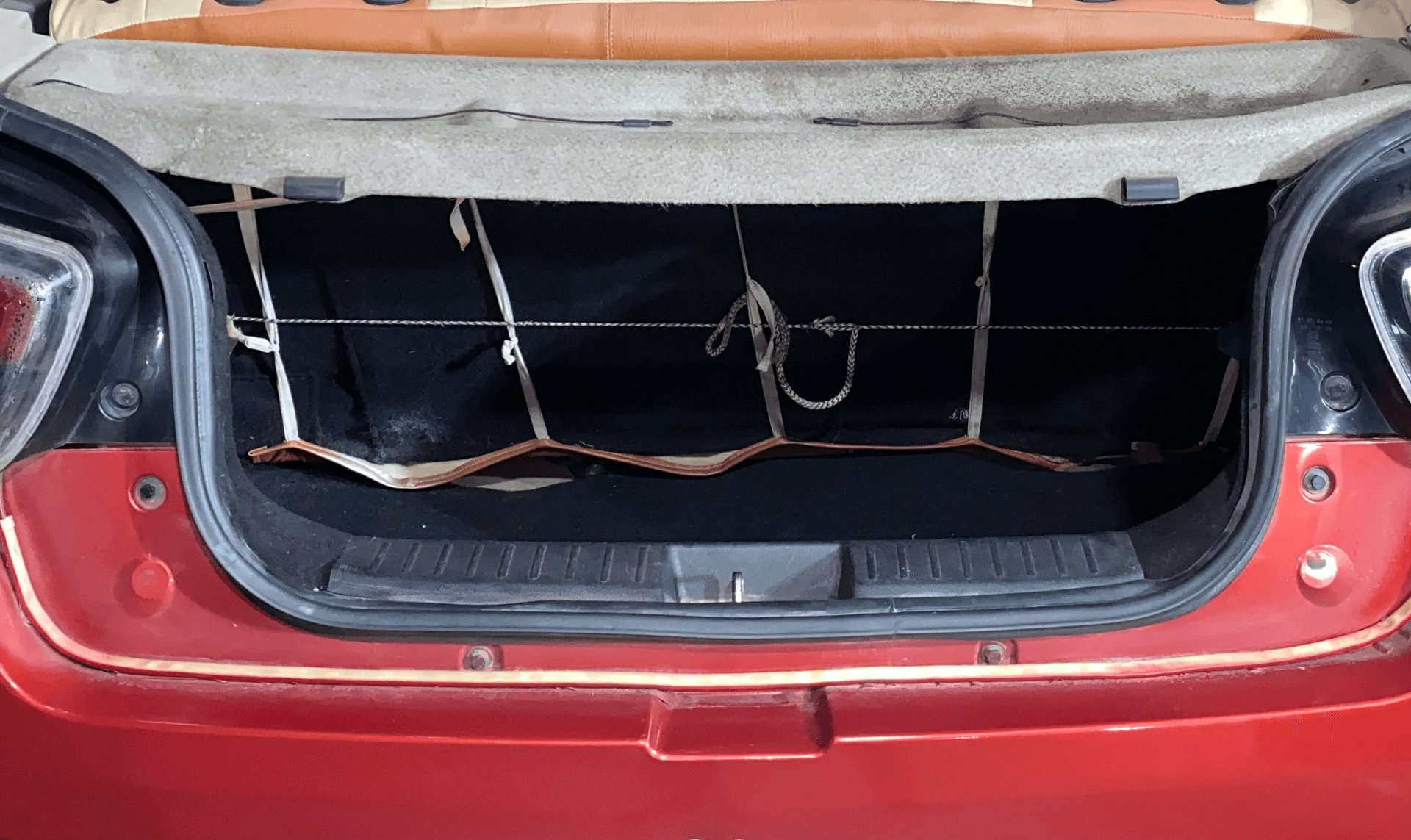 View 2018 Mahindra KUV100 K2 Petrol BS IV Image 10 Used 2018 Mahindra KUV100 K2 Petrol BS IV Image 10