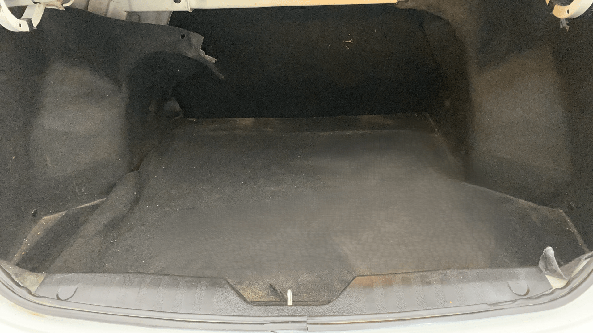 View 2018 Maruti Suzuki 1000 Base Variant Image 10 Used 2018 Maruti Suzuki 1000 Base Variant Image 10