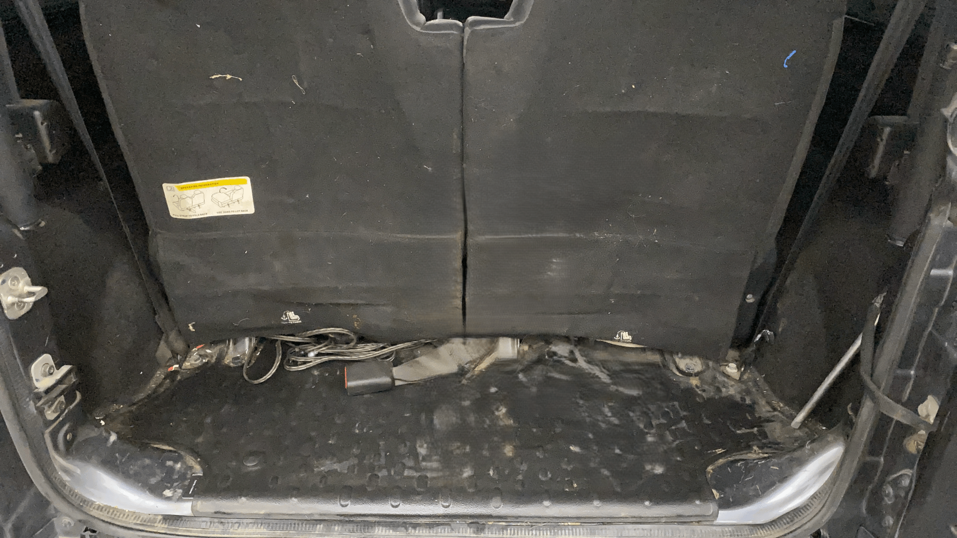View 2022 Mahindra Thar AX Standard Manual Soft Top 6 Seater Image 10 Used 2022 Mahindra Thar AX Standard Manual Soft Top 6 Seater Image 10