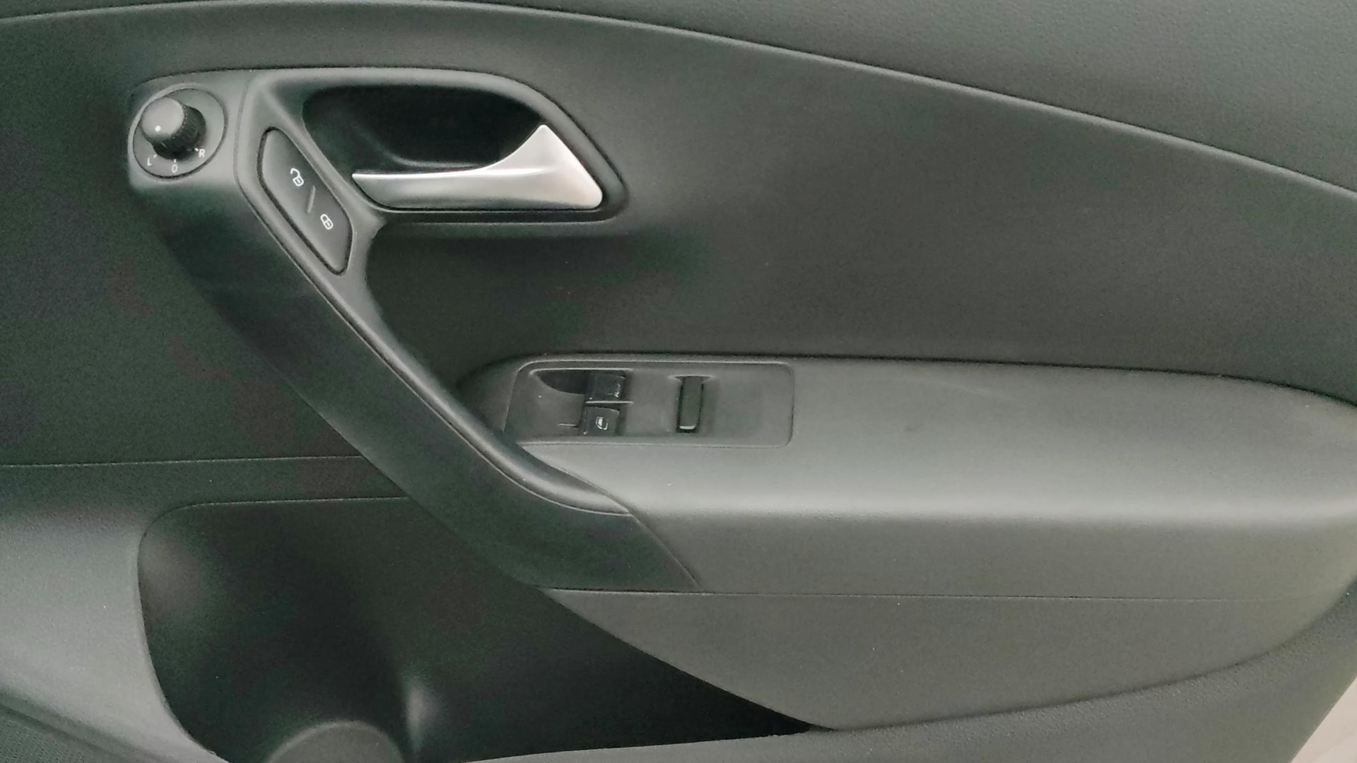 View 2021 Volkswagen Polo 1.0 L TSI Comfortline Petrol Image 33 Used 2021 Volkswagen Polo 1.0 L TSI Comfortline Petrol Image 33