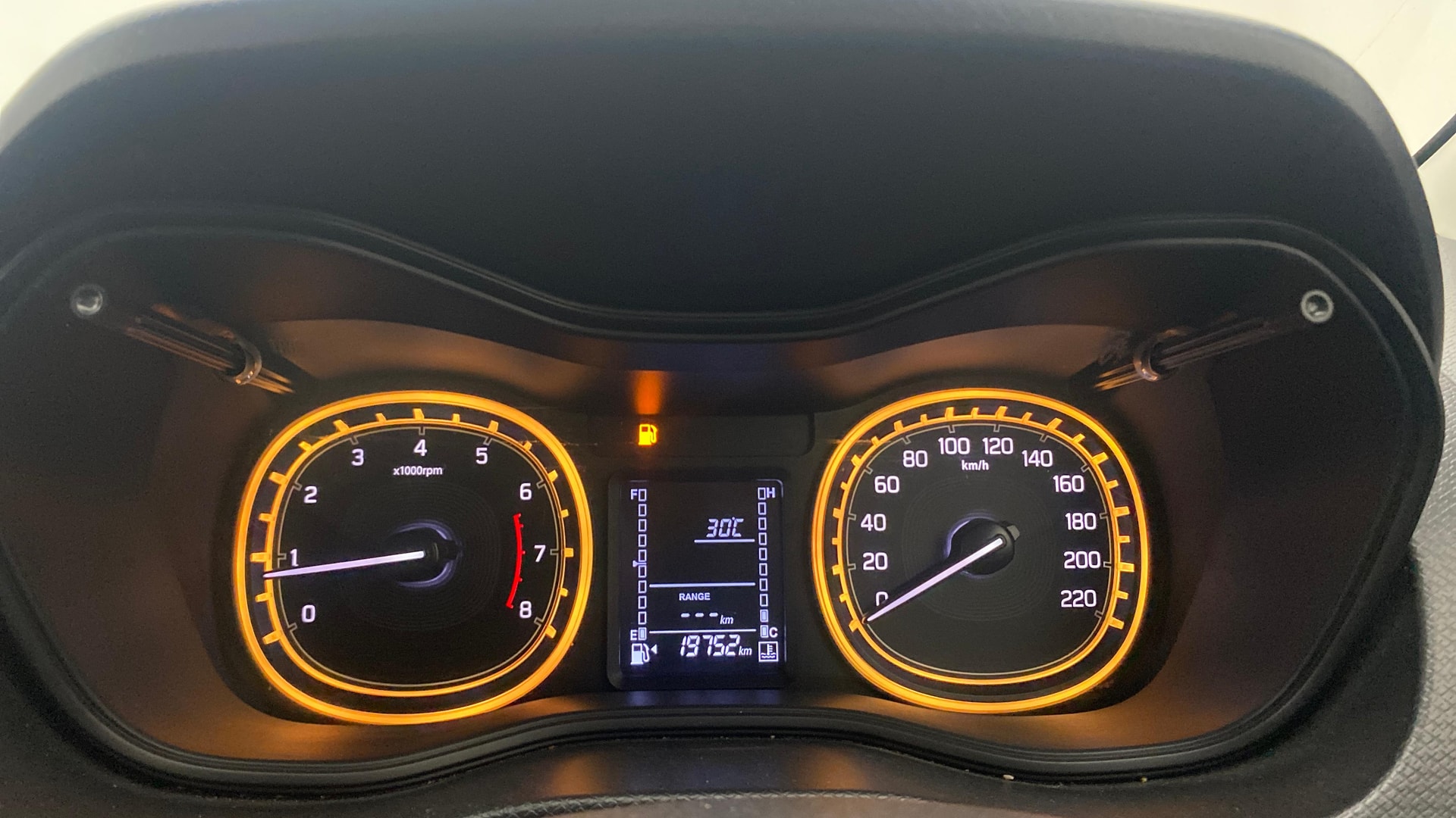 View 2021 Maruti Suzuki 1000 Base Variant Image 21 Used 2021 Maruti Suzuki 1000 Base Variant Image 21