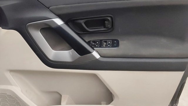 View Tata Safari Image 34 Used Tata Safari Image 34