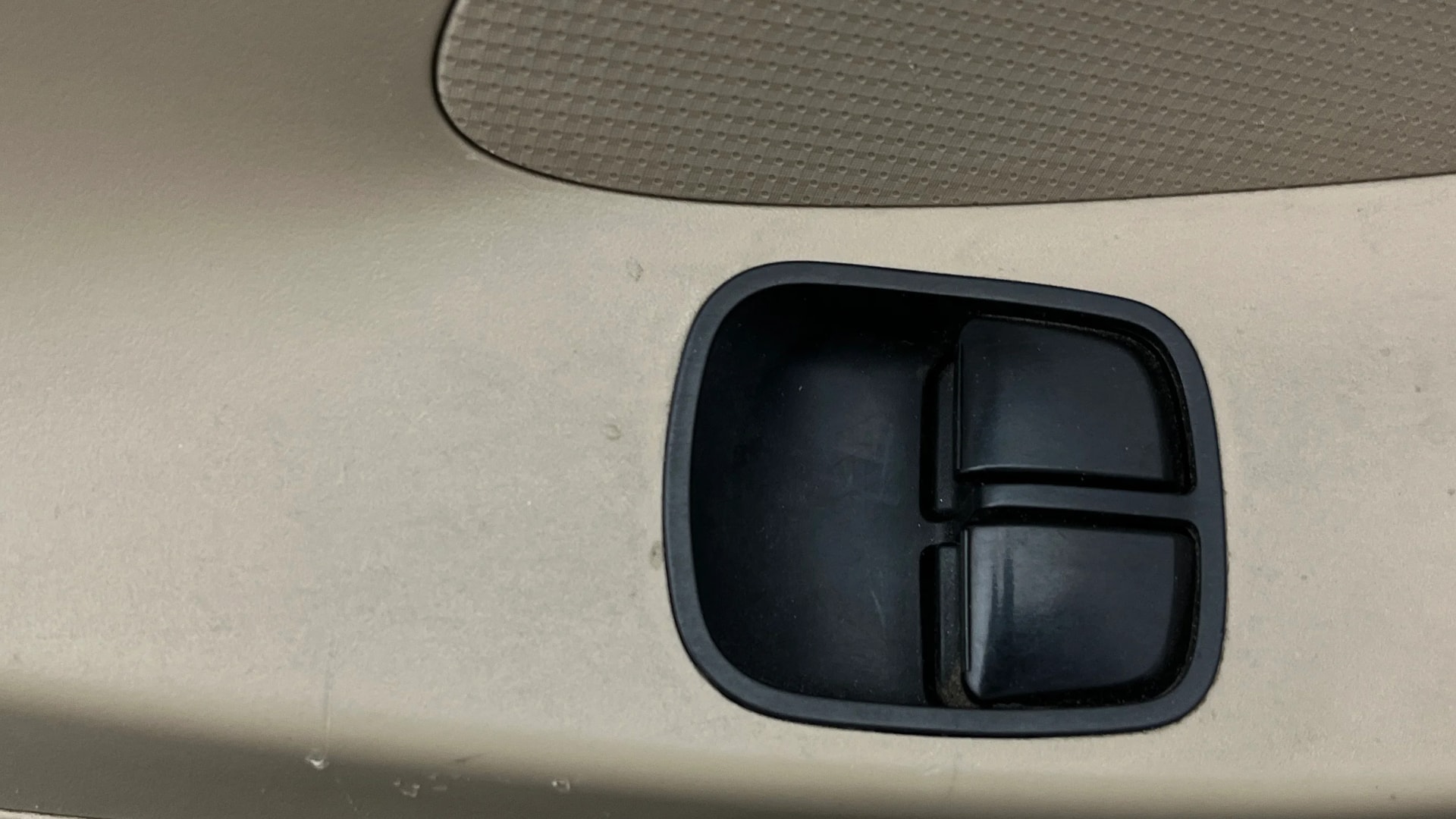 View 2018 Hyundai EON Magna Plus Image 32 Used 2018 Hyundai EON Magna Plus Image 32