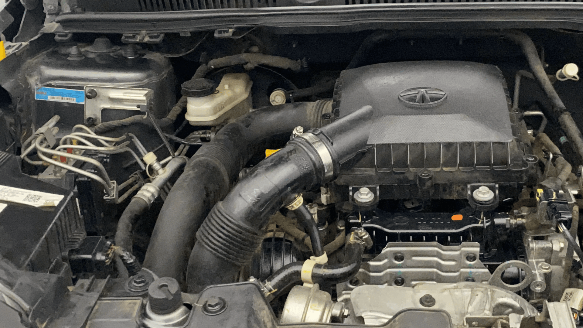 View 2021 Tata Nexon Revotron XE Image 3 Used 2021 Tata Nexon Revotron XE Image 3