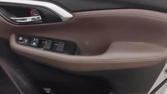 View Toyota Urban Cruiser Hyryder Image 35 Used Toyota Urban Cruiser Hyryder Image 35