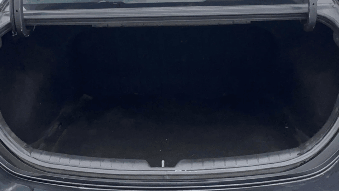 View 2018 Hyundai Verna 1.6 VTVT SX (O) AT Image 11 Used 2018 Hyundai Verna 1.6 VTVT SX (O) AT Image 11