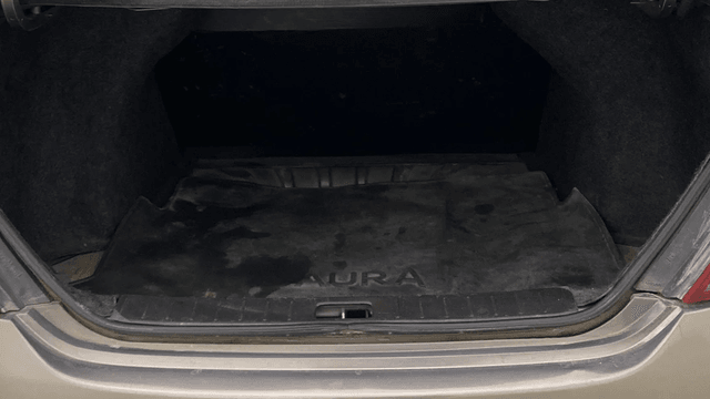 View Nissan Sunny Image 10 Used Nissan Sunny Image 10