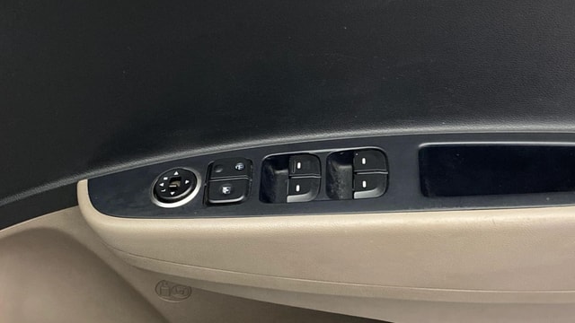 View Hyundai Grand i10 Image 32 Used Hyundai Grand i10 Image 32