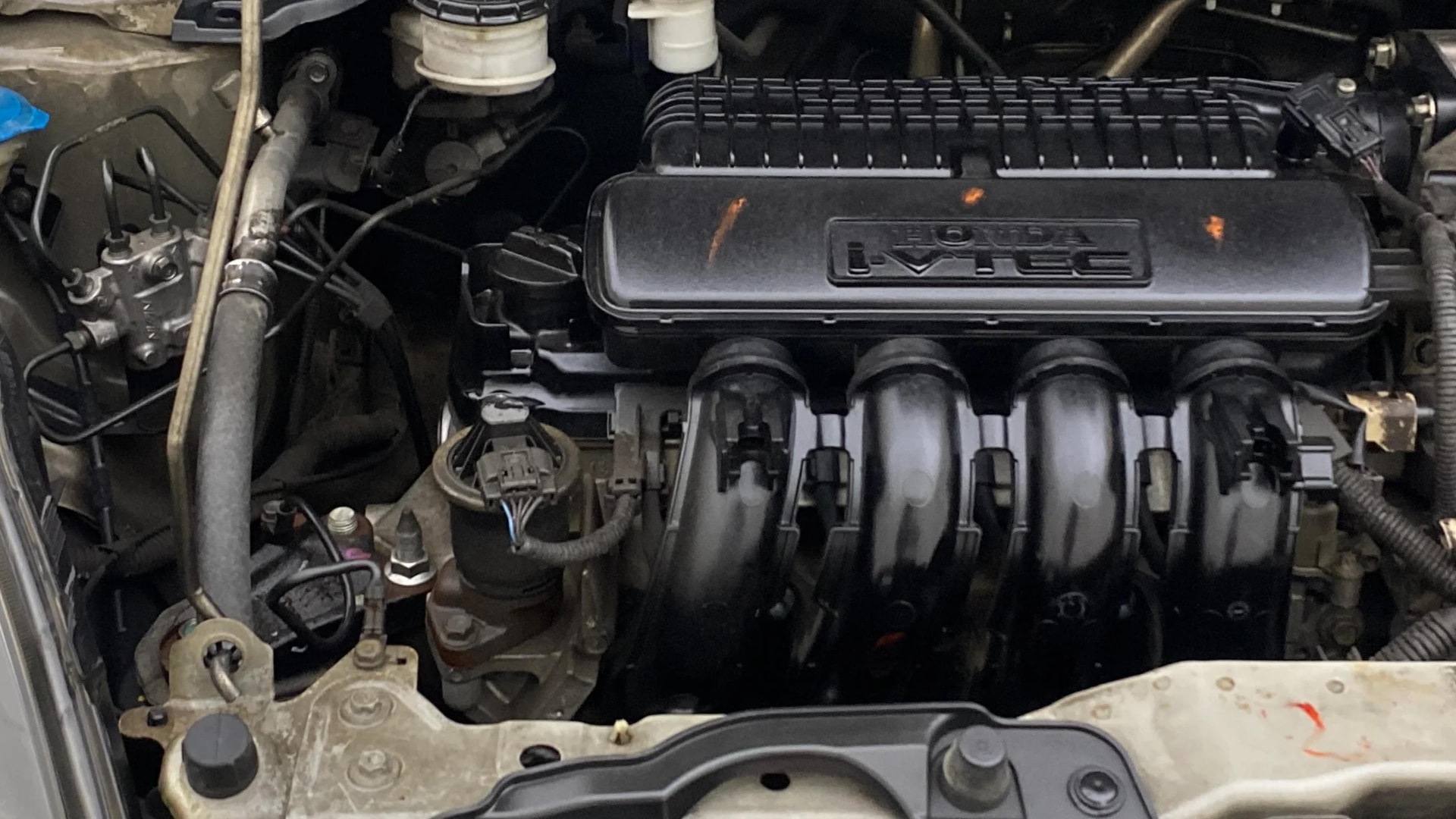 View 2015 Honda Mobilio E Diesel Image 3 Used 2015 Honda Mobilio E Diesel Image 3