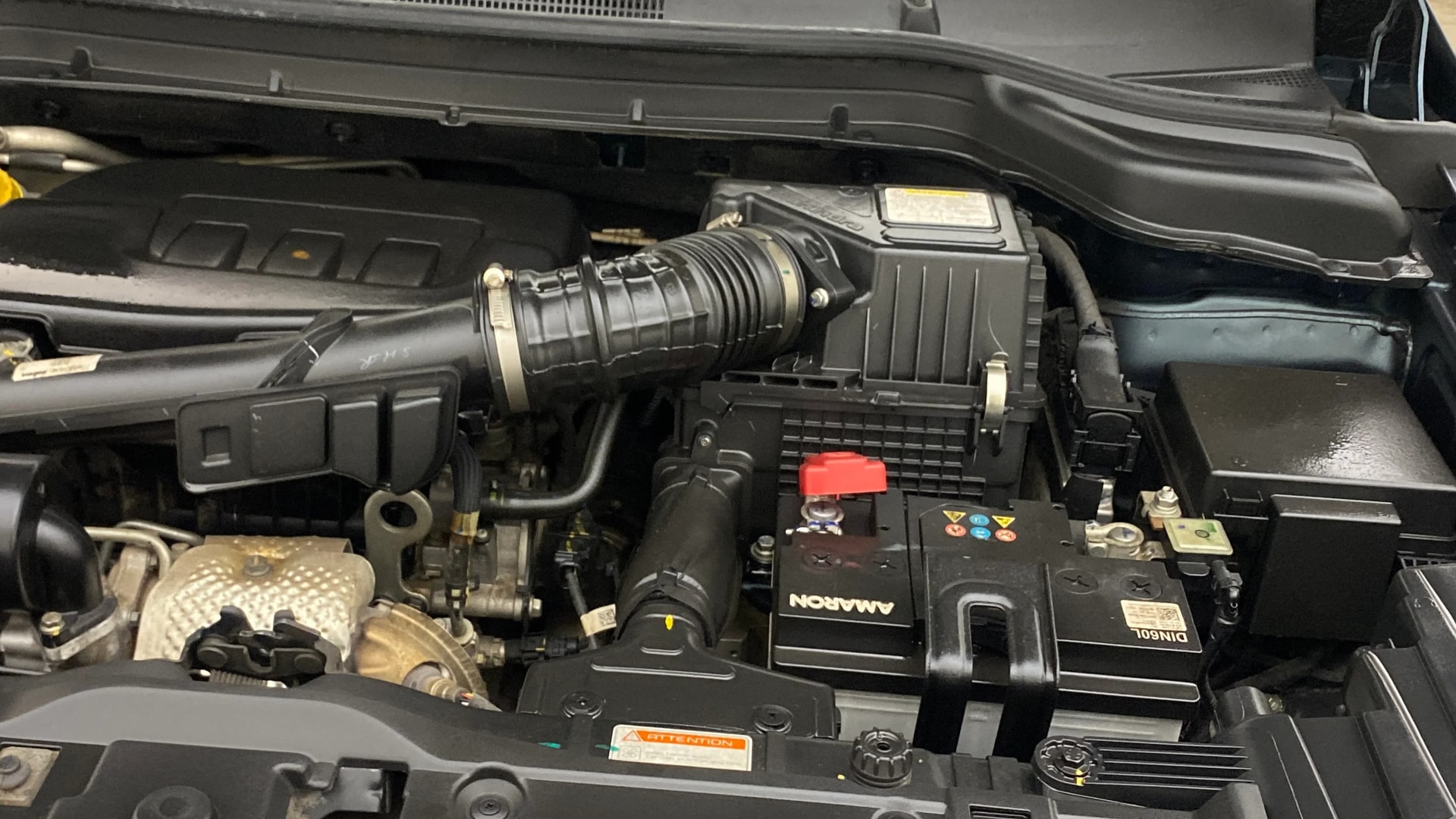 Used 2024 Mahindra XUV300 Used 2024 Mahindra XUV300