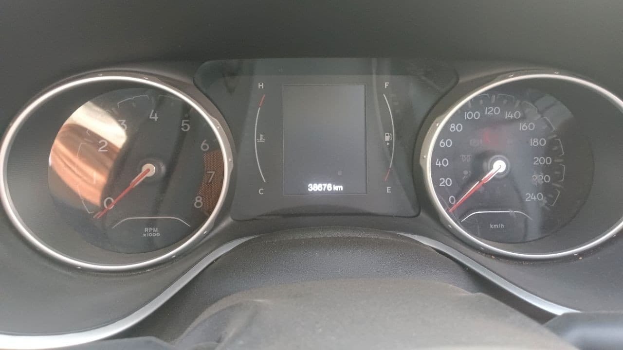 View 2019 Jeep Compass Limited 1.4 Multi AIR Petrol DDCT AT BS IV Image 35 Used 2019 Jeep Compass Limited 1.4 Multi AIR Petrol DDCT AT BS IV Image 35