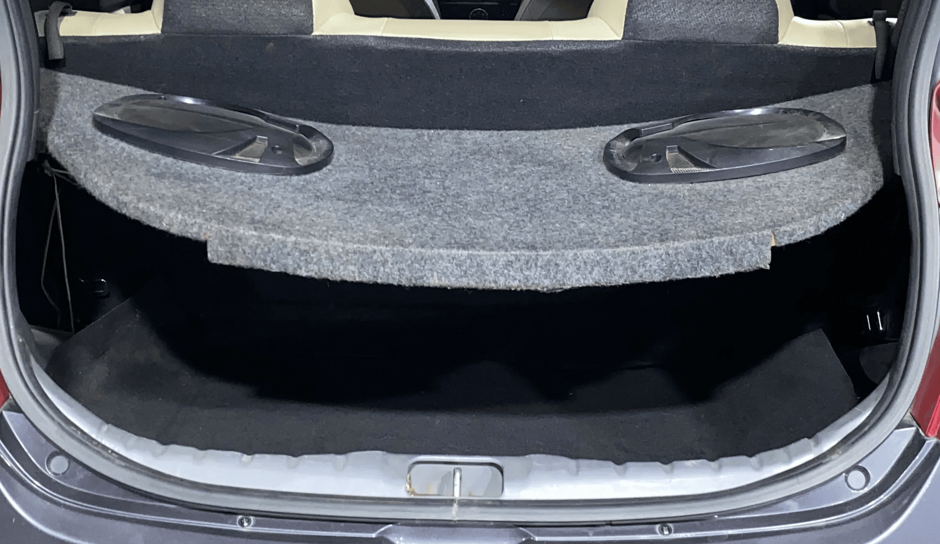 View 2018 Hyundai EON Era Plus Image 10 Used 2018 Hyundai EON Era Plus Image 10