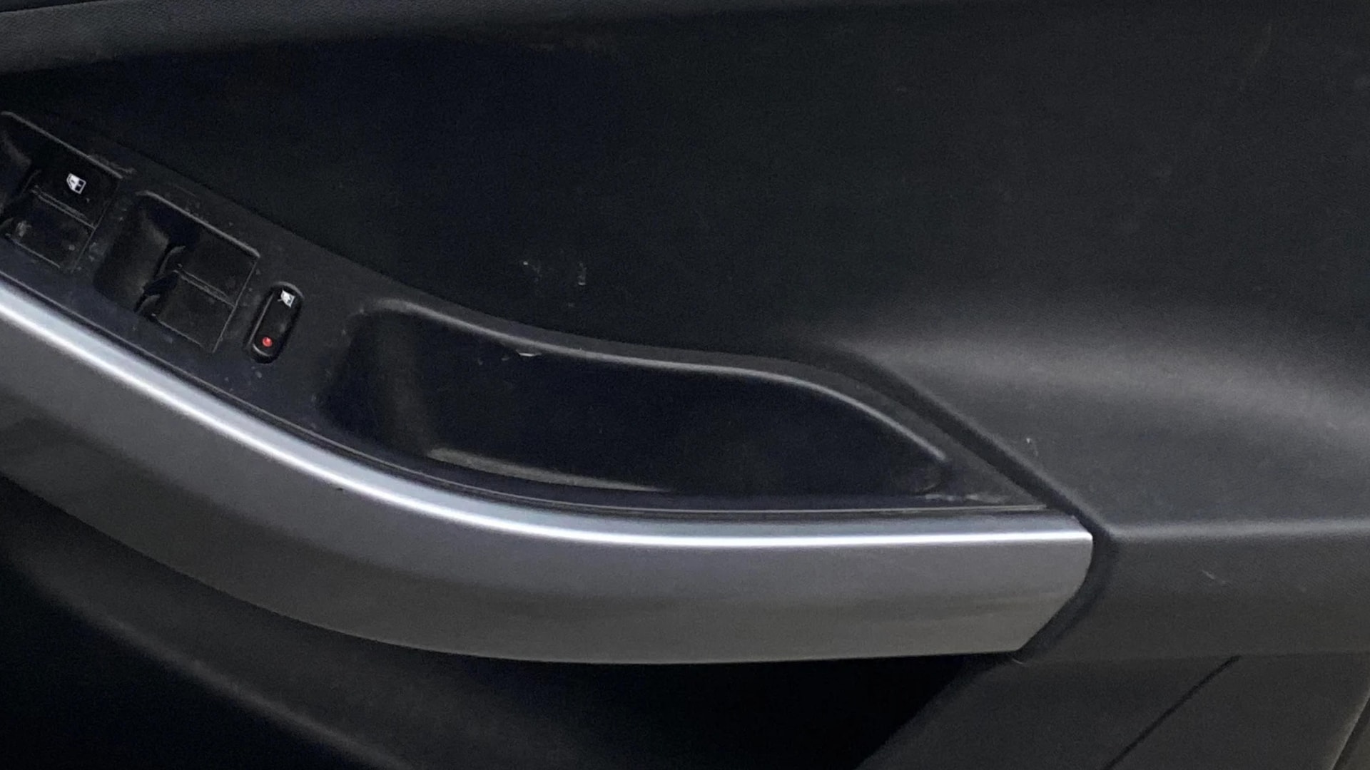 View 2020 Tata Nexon Revotron XM Image 33 Used 2020 Tata Nexon Revotron XM Image 33