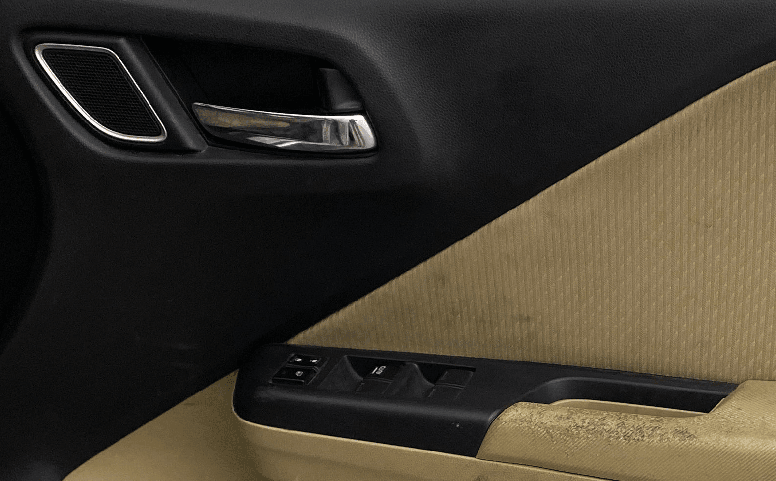 View 2021 Honda City ZX MT Diesel Anniversary Edition Image 34 Used 2021 Honda City ZX MT Diesel Anniversary Edition Image 34