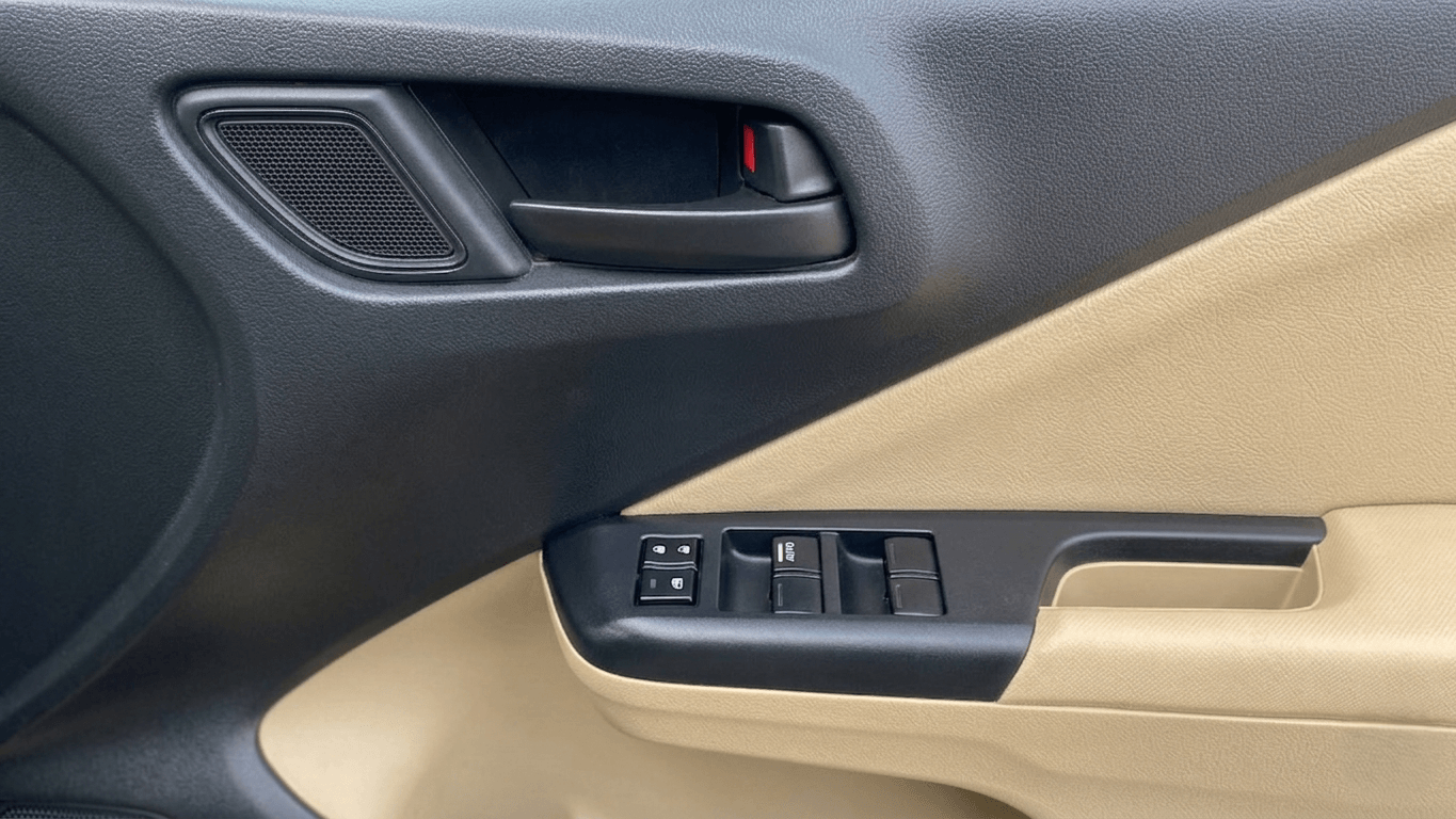 View 2020 Honda City ZX MT Diesel Anniversary Edition Image 34 Used 2020 Honda City ZX MT Diesel Anniversary Edition Image 34