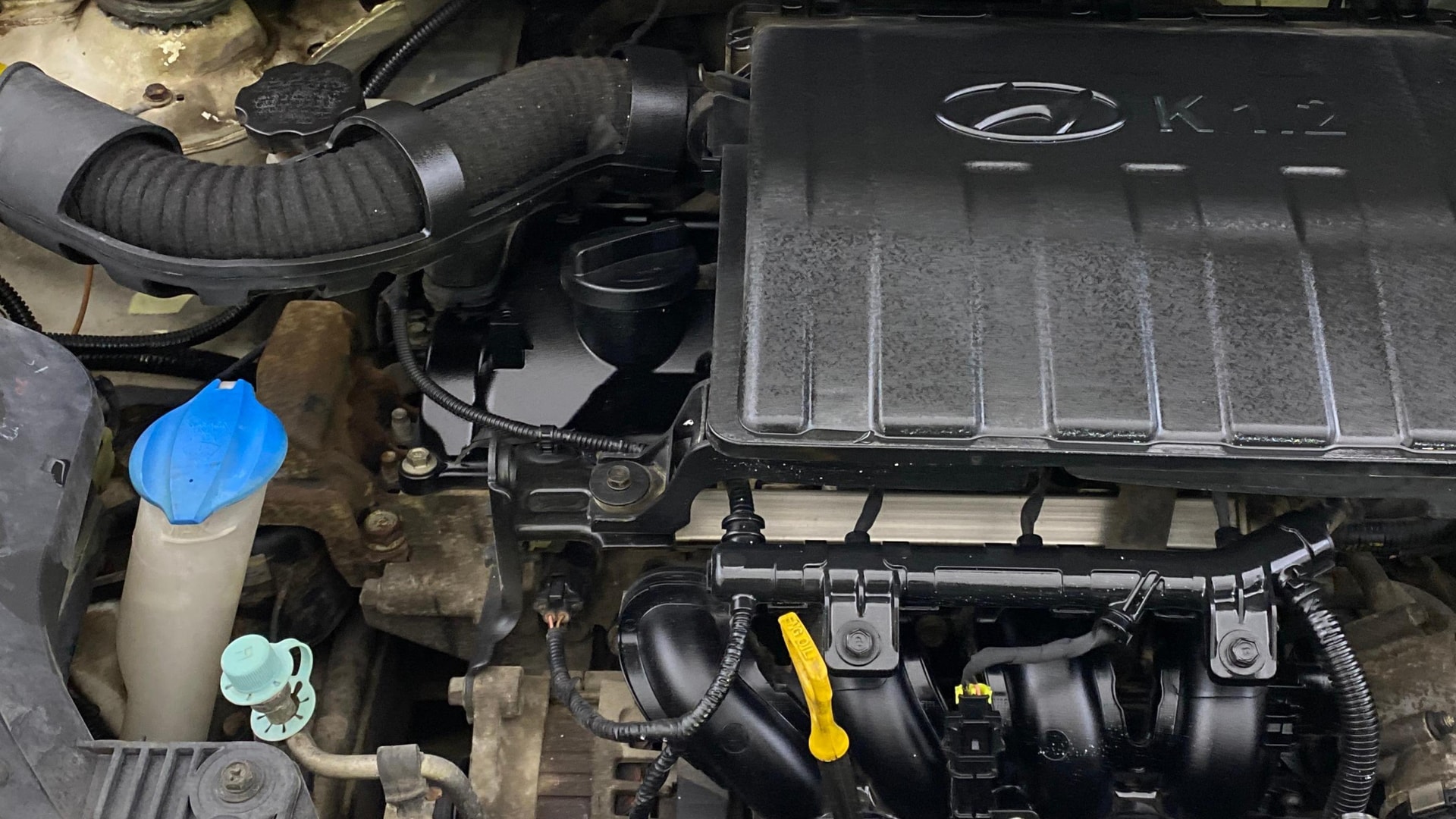 View 2015 Hyundai Grand i10 Asta AT 1.2 Kappa VTVT Image 3 Used 2015 Hyundai Grand i10 Asta AT 1.2 Kappa VTVT Image 3