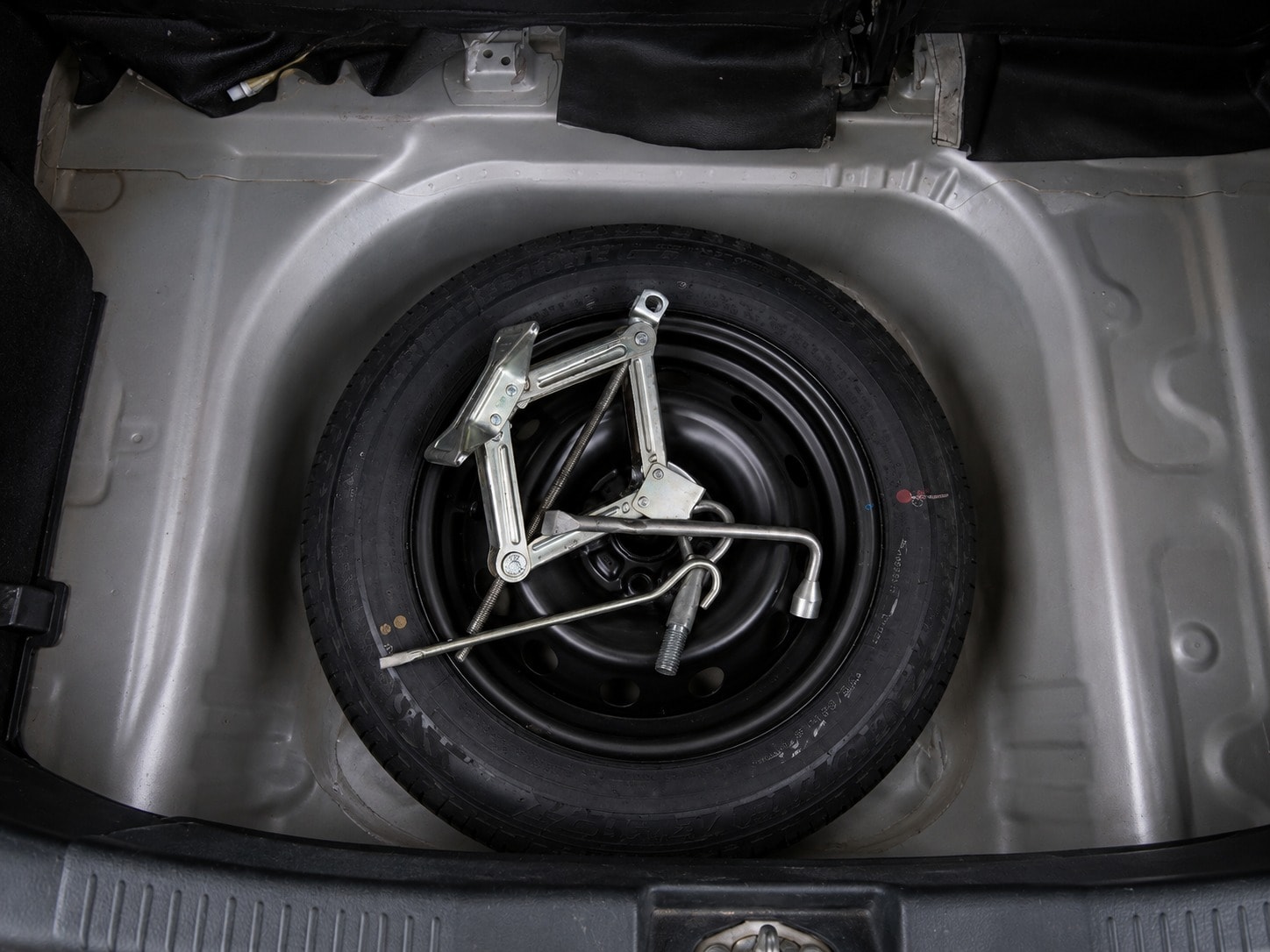 View 2019 Maruti Suzuki 1000 Base Variant Image 24 Used 2019 Maruti Suzuki 1000 Base Variant Image 24