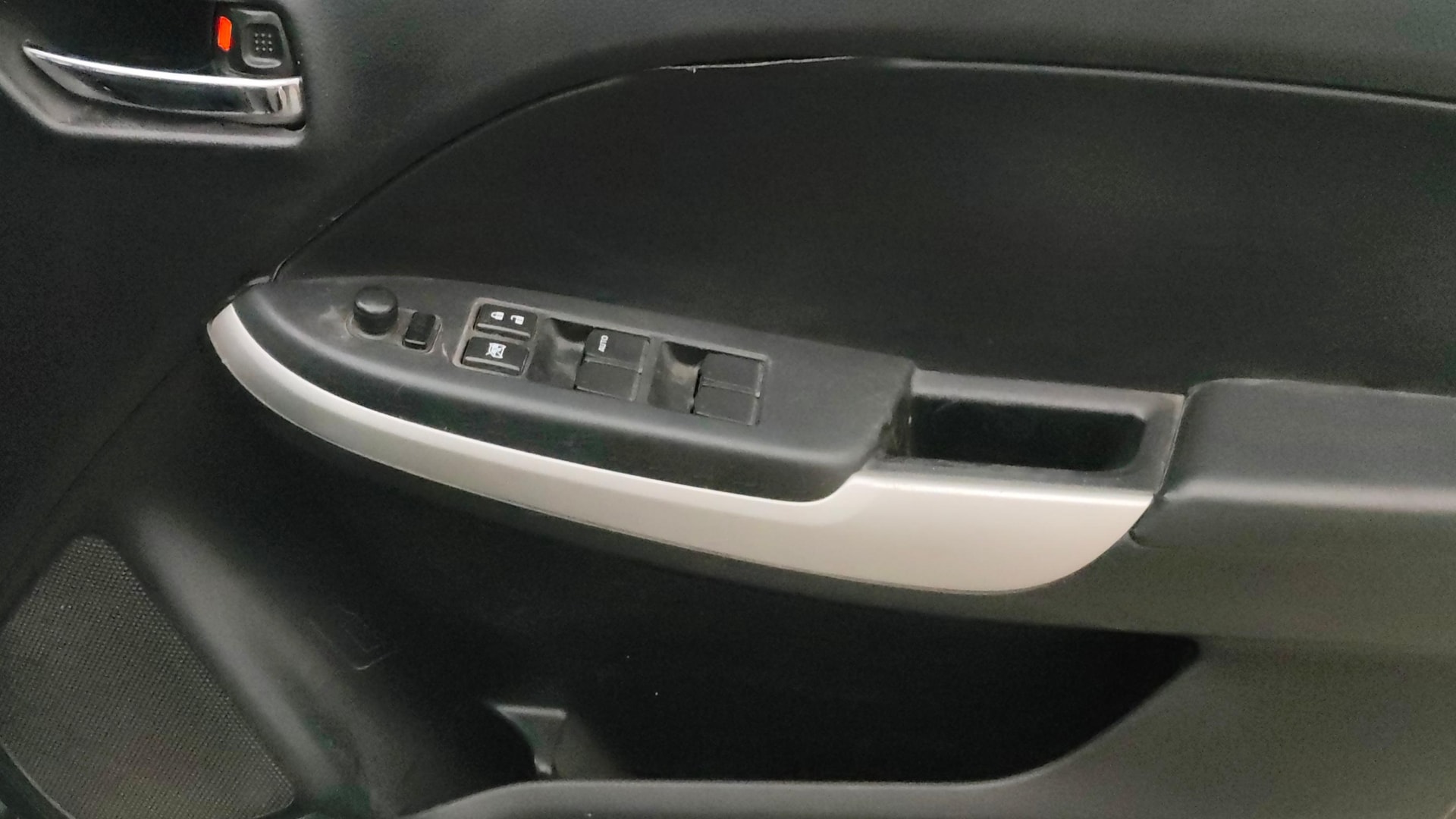 View 2016 Maruti Suzuki 1000 Base Variant Image 32 Used 2016 Maruti Suzuki 1000 Base Variant Image 32