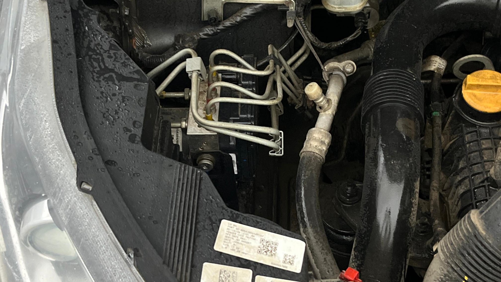 View 2021 Tata Nexon Revotron XE Image 3 Used 2021 Tata Nexon Revotron XE Image 3