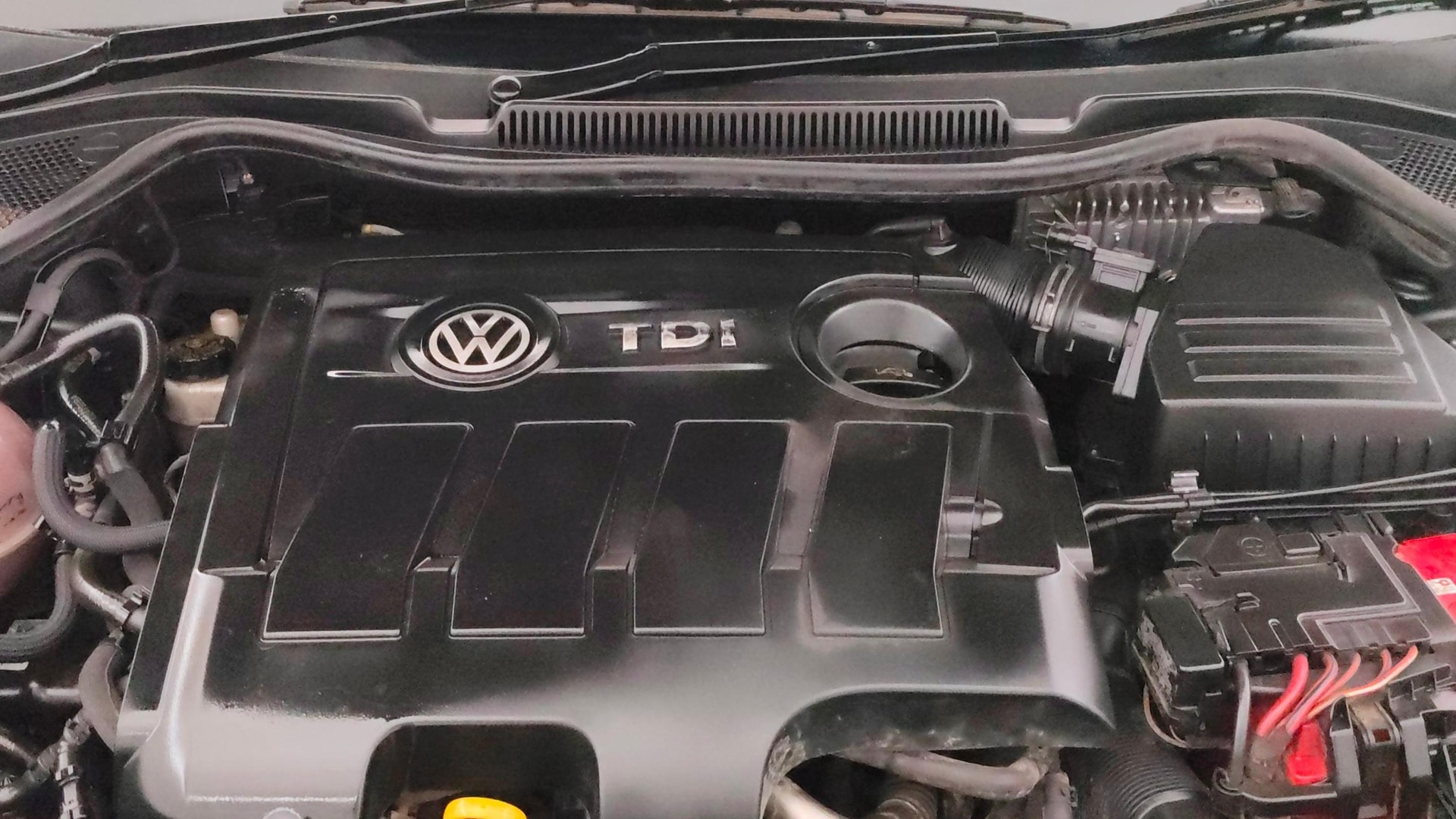 View 2015 Volkswagen Vento 1.2 L TSI Comfortline Petrol AT Image 41 Used 2015 Volkswagen Vento 1.2 L TSI Comfortline Petrol AT Image 41