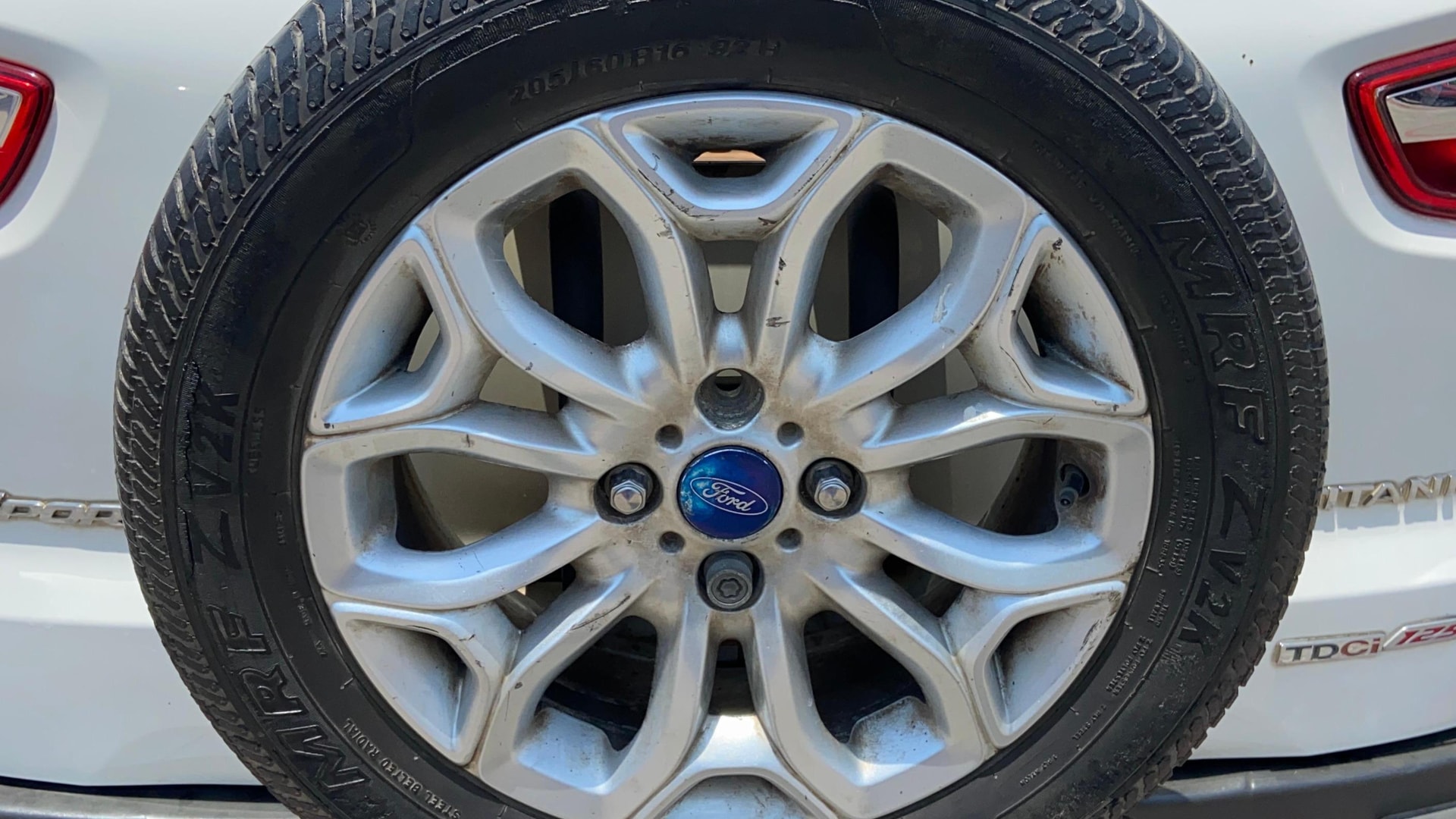 View 2015 Ford EcoSport 1.5 TDCi Diesel Ambiente BS IV Image 24 Used 2015 Ford EcoSport 1.5 TDCi Diesel Ambiente BS IV Image 24