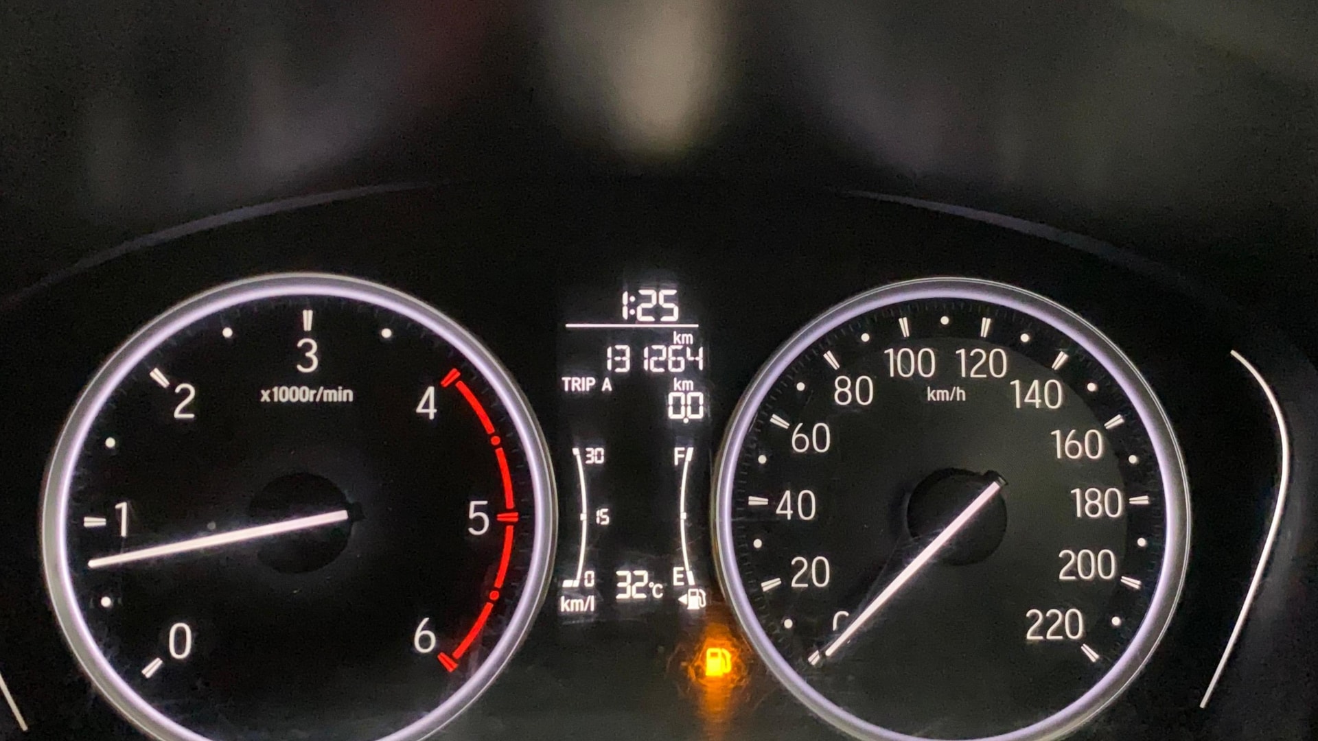 View 2022 Honda City ZX MT Diesel Anniversary Edition Image 36 Used 2022 Honda City ZX MT Diesel Anniversary Edition Image 36