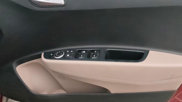 View Hyundai Grand i10 Image 32 Used Hyundai Grand i10 Image 32