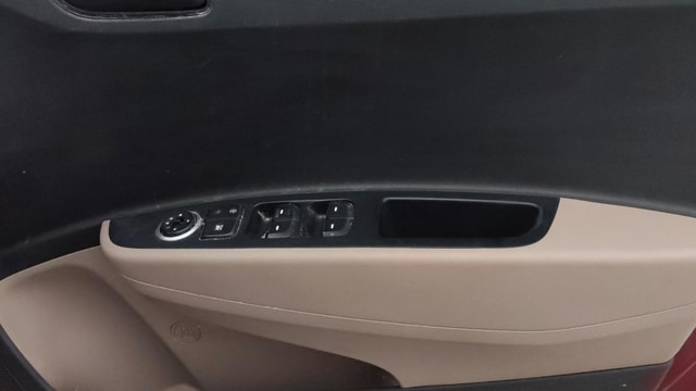View Hyundai Grand i10 Image 32 Used Hyundai Grand i10 Image 32