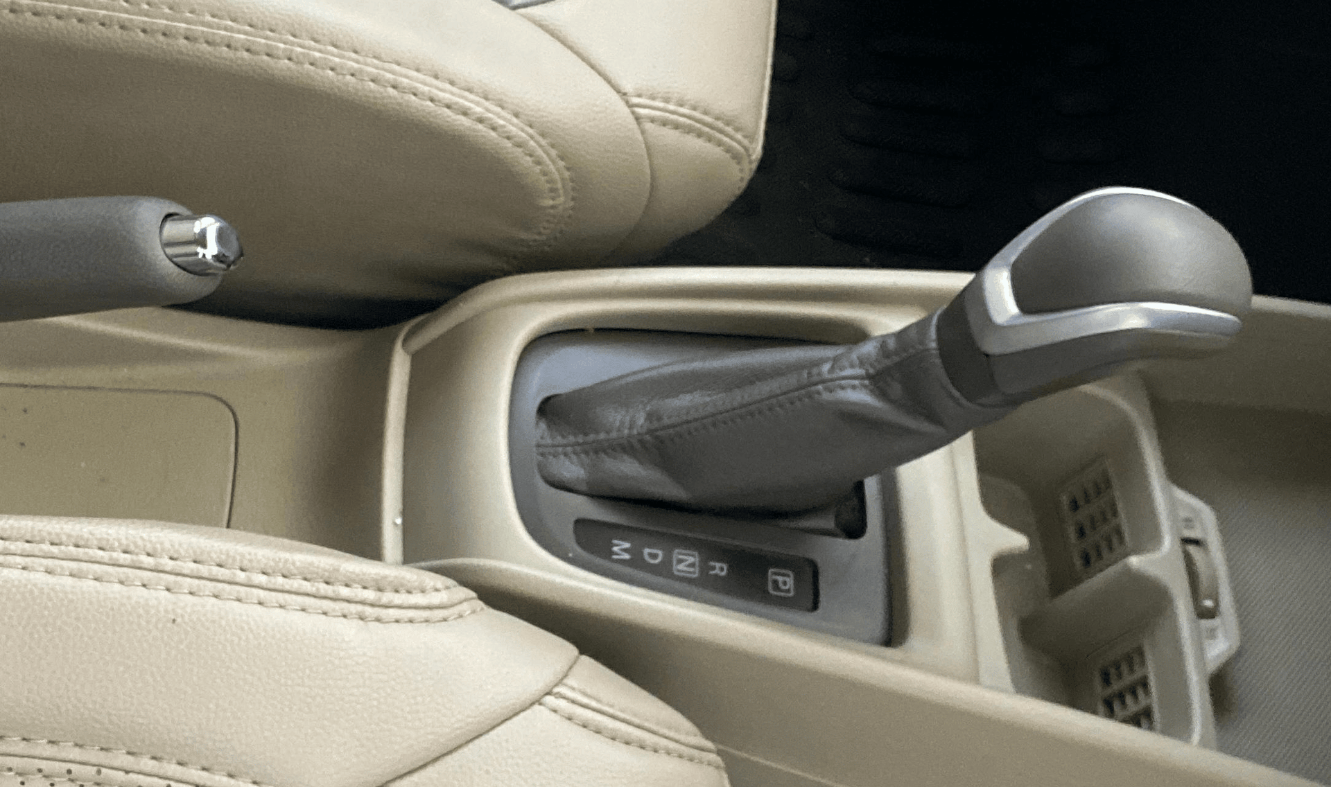 View 2022 Maruti Suzuki 1000 Base Variant Image 40 Used 2022 Maruti Suzuki 1000 Base Variant Image 40