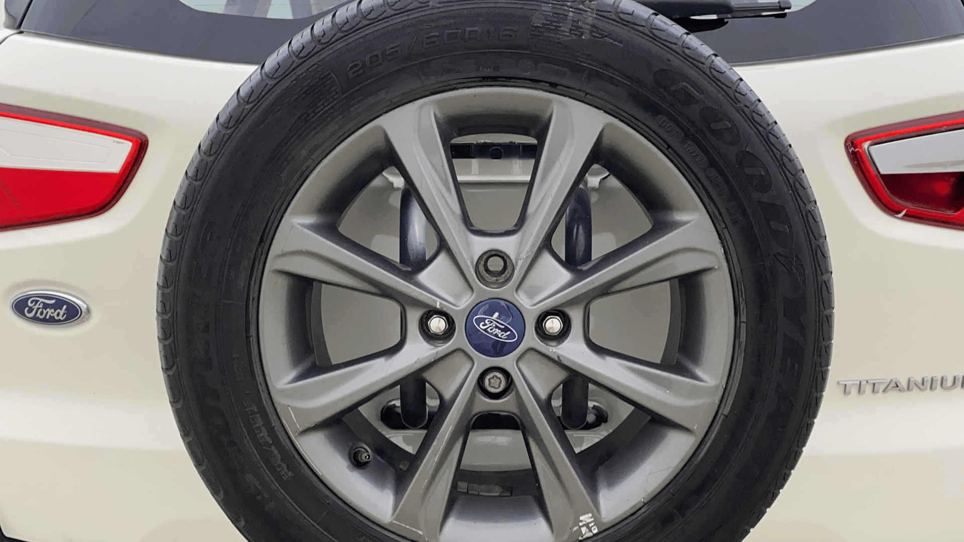 View 2020 Ford EcoSport 1.5 TDCi Diesel Ambiente BS IV Image 16 Used 2020 Ford EcoSport 1.5 TDCi Diesel Ambiente BS IV Image 16