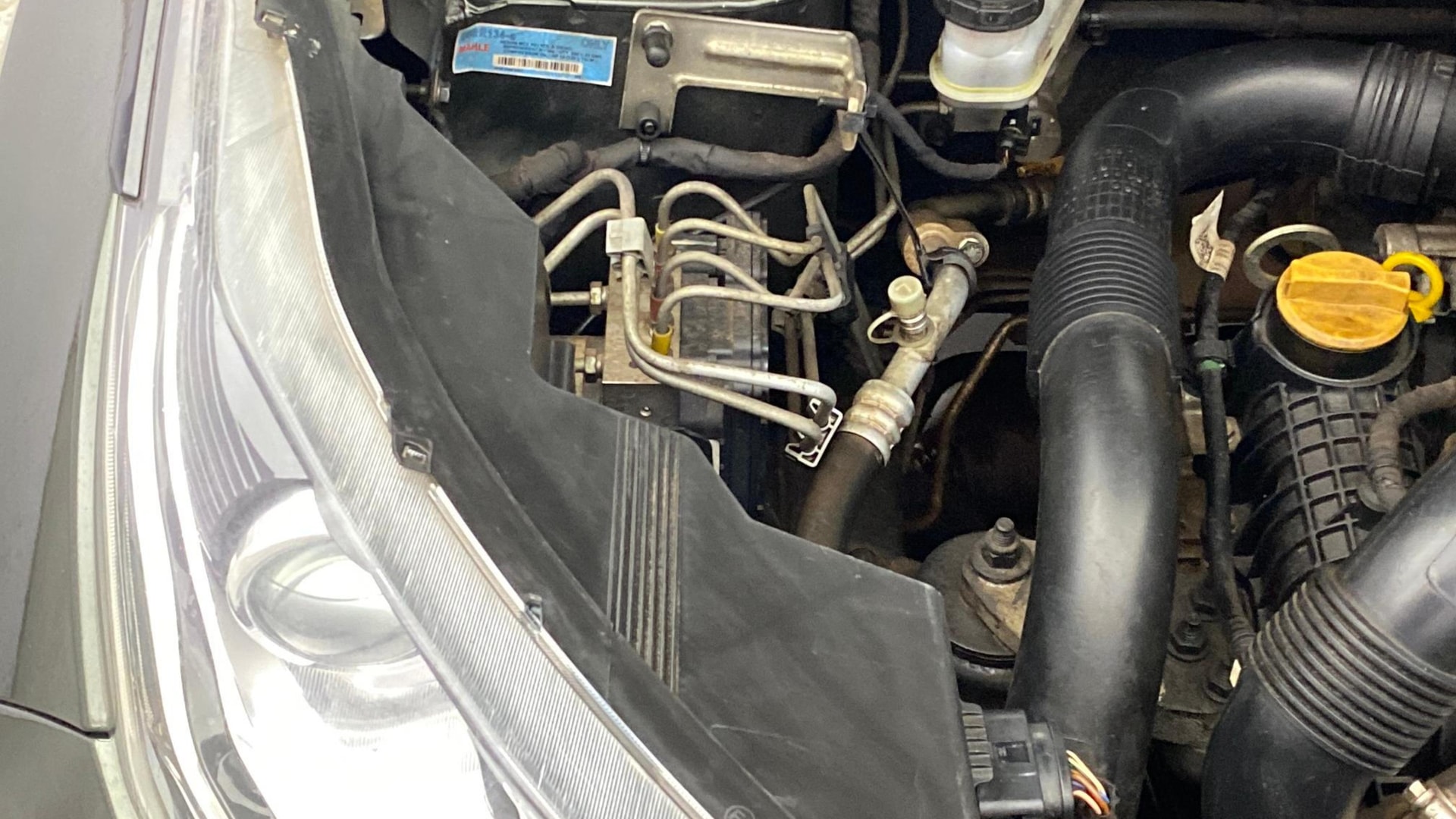 View 2020 Tata Nexon Revotron XE Image 3 Used 2020 Tata Nexon Revotron XE Image 3
