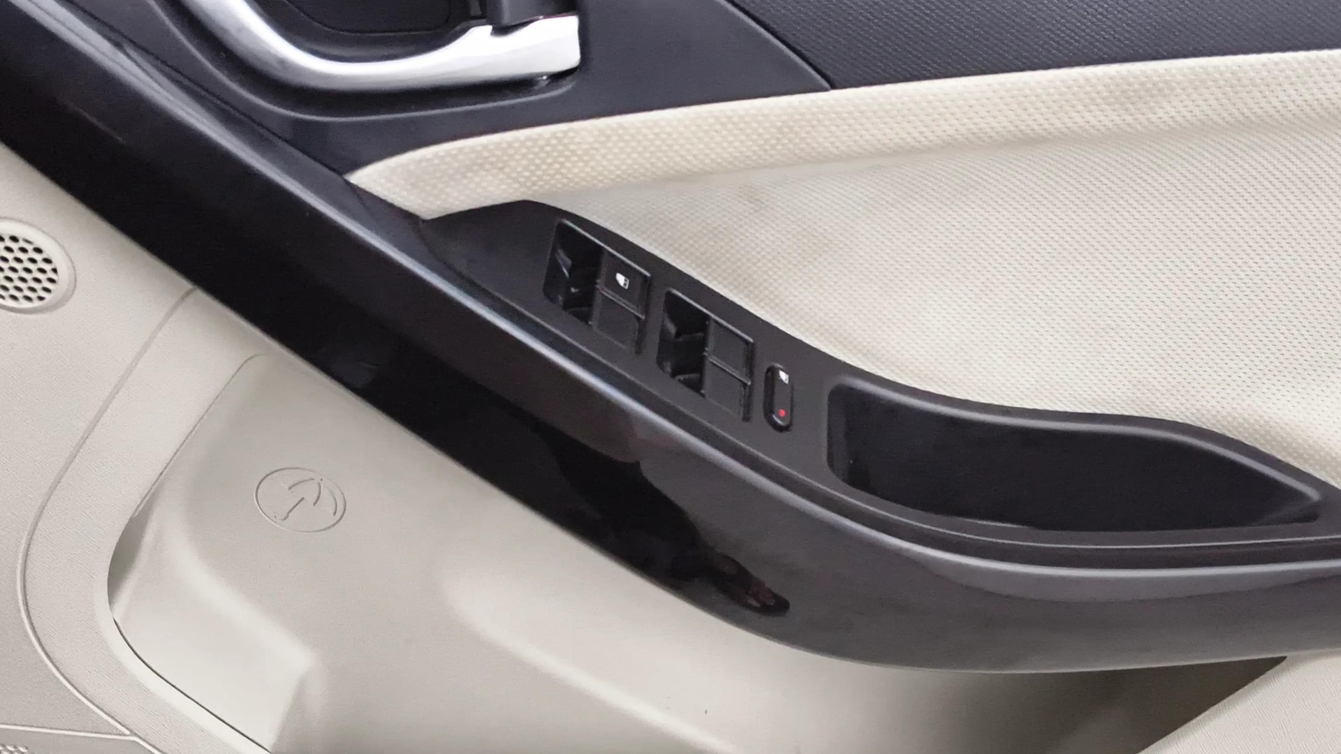 View 2022 Tata Nexon Revotron XE Image 33 Used 2022 Tata Nexon Revotron XE Image 33