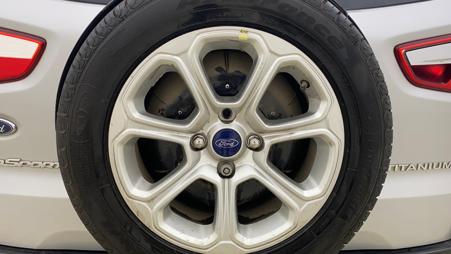 View 2019 Ford EcoSport 1.5 TDCi Diesel Ambiente BS IV Image 25 Used 2019 Ford EcoSport 1.5 TDCi Diesel Ambiente BS IV Image 25