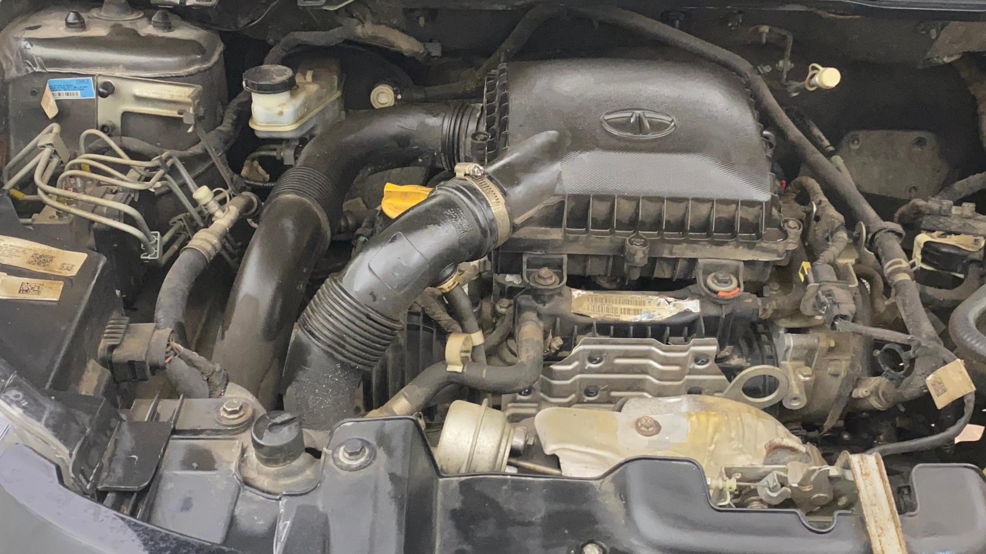View 2022 Tata Nexon Revotron XE Image 3 Used 2022 Tata Nexon Revotron XE Image 3