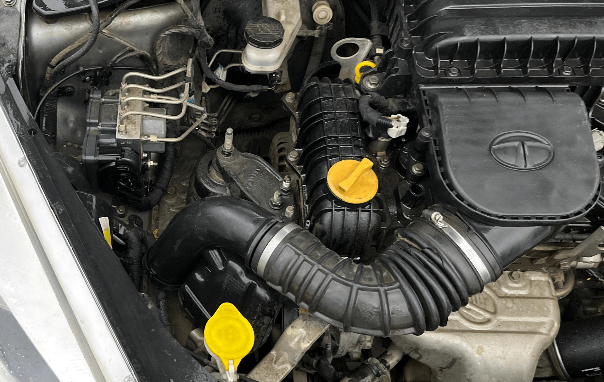 View 2018 Tata Tigor XT Petrol Image 3 Used 2018 Tata Tigor XT Petrol Image 3