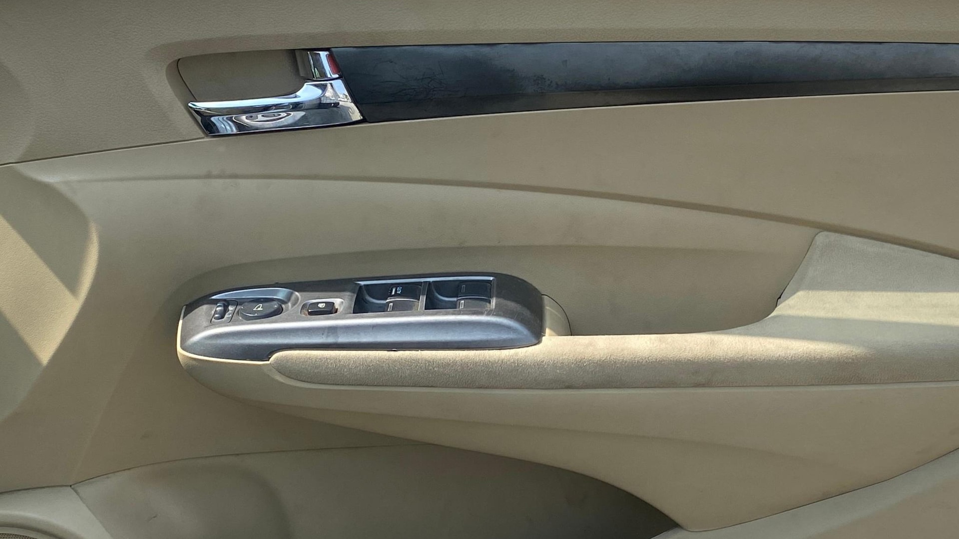 View 2013 Honda City ZX MT Diesel Anniversary Edition Image 39 Used 2013 Honda City ZX MT Diesel Anniversary Edition Image 39