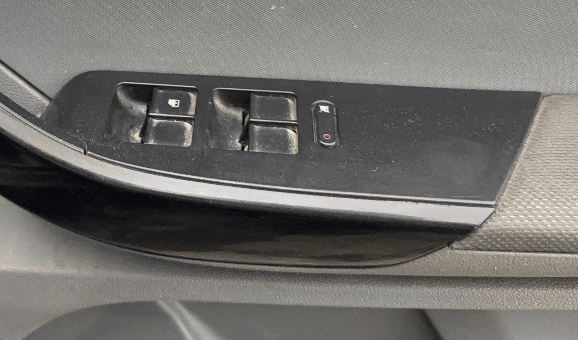 View 2017 Tata Tigor XT Petrol Image 32 Used 2017 Tata Tigor XT Petrol Image 32