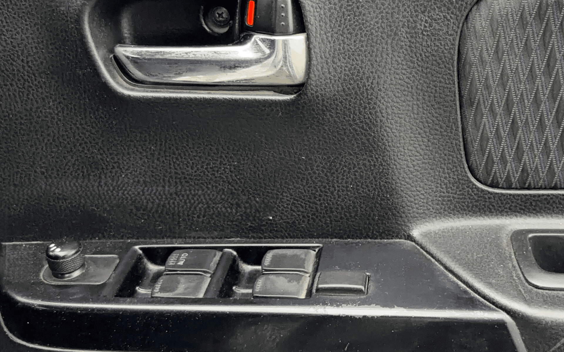 View 2014 Maruti Suzuki Stingray LXI Image 32 Used 2014 Maruti Suzuki Stingray LXI Image 32
