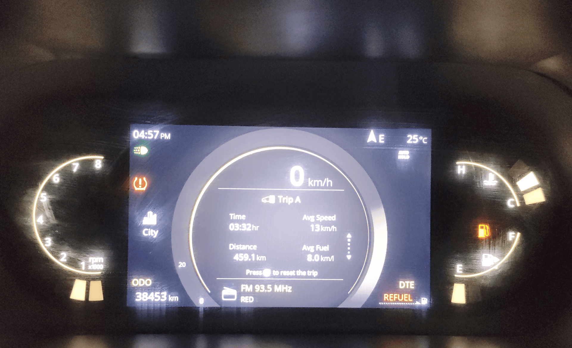 View 2023 Tata Safari 4X2 Image 22 Used 2023 Tata Safari 4X2 Image 22