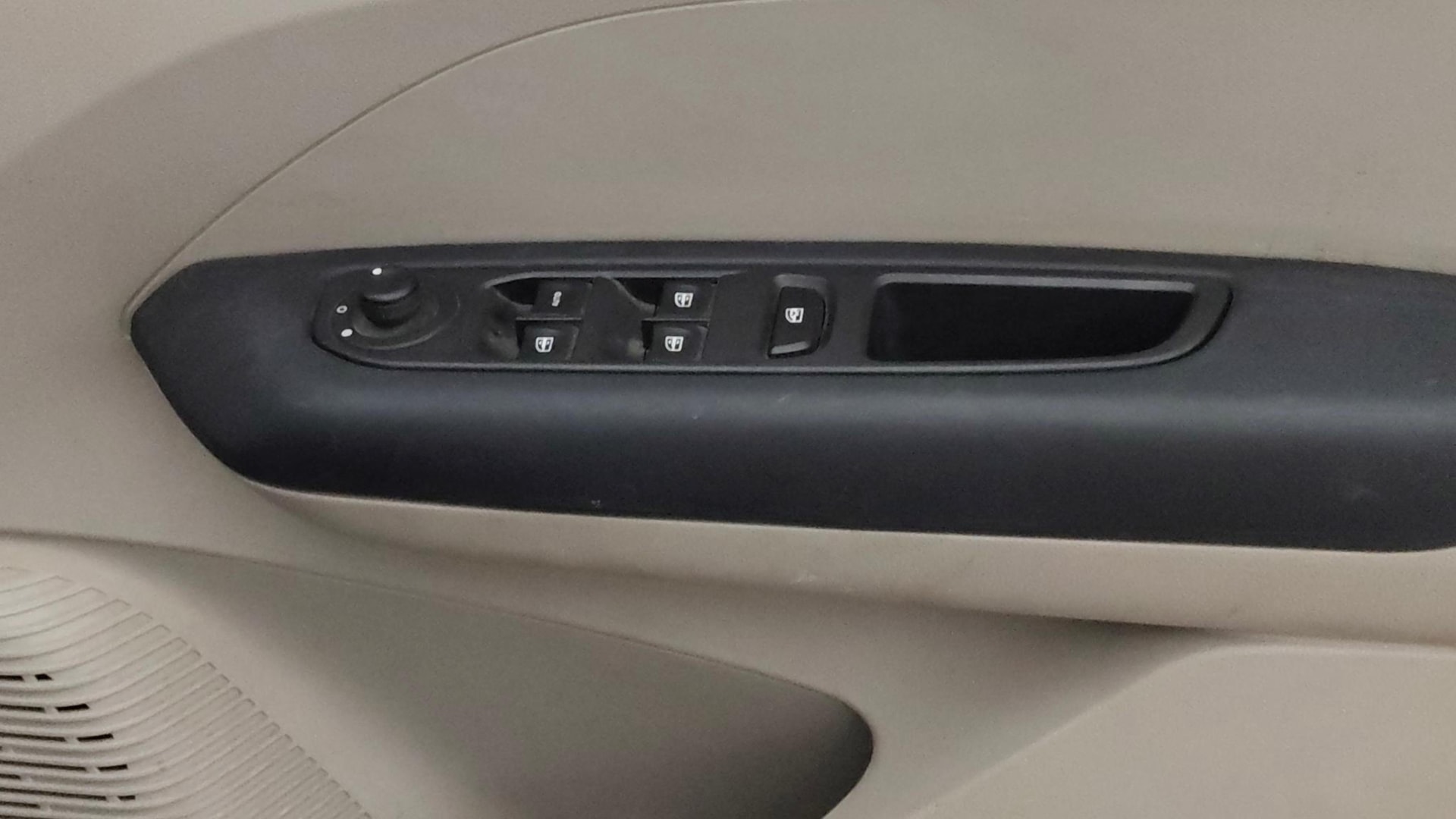 Used 2022 Renault Triber Used 2022 Renault Triber