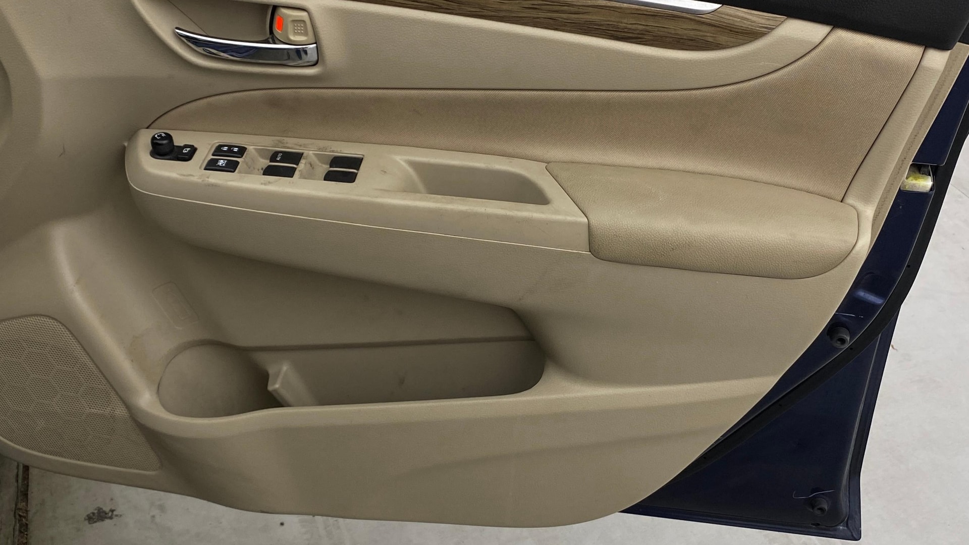 View 2022 Maruti Suzuki 1000 Base Variant Image 34 Used 2022 Maruti Suzuki 1000 Base Variant Image 34