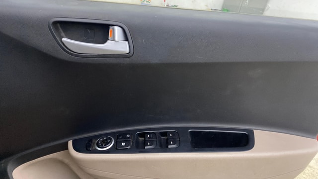 View Hyundai Xcent Image 32 Used Hyundai Xcent Image 32