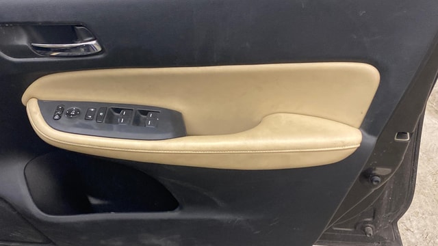 View Honda City ZX Image 35 Used Honda City ZX Image 35